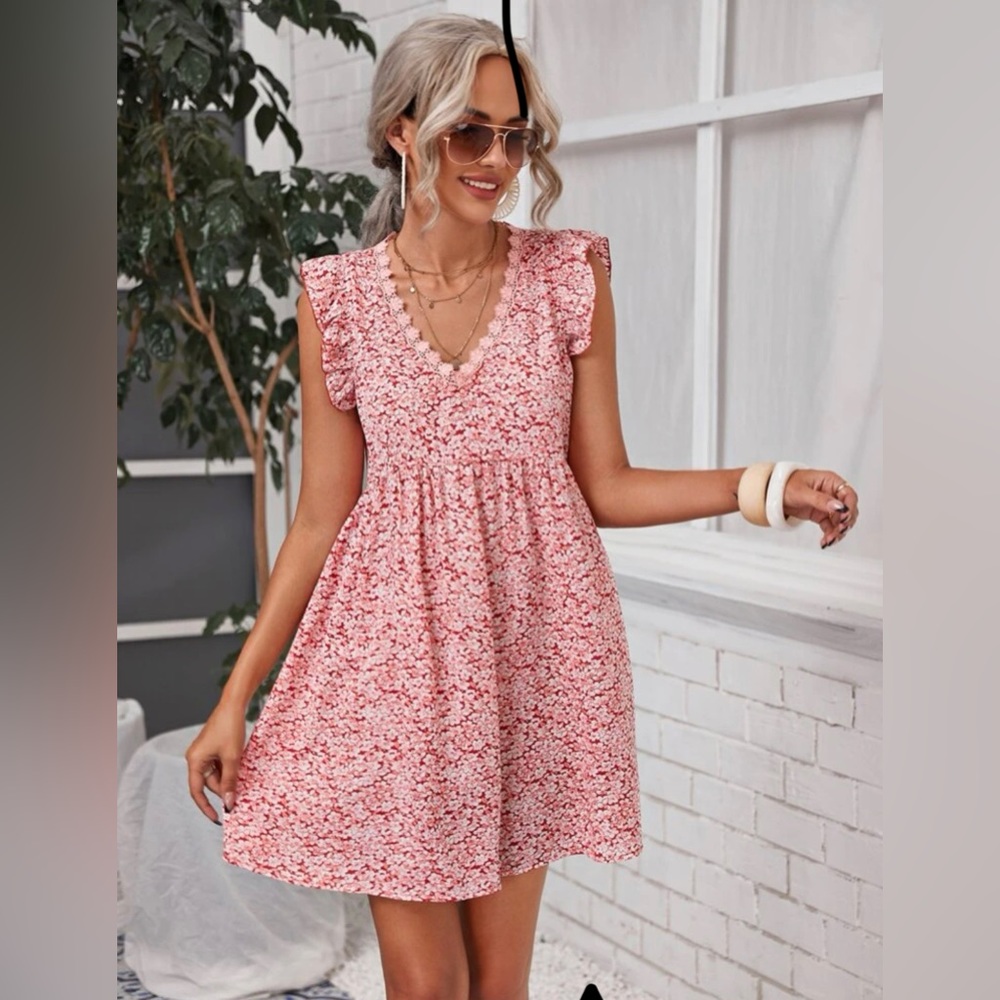 Sleeveless floral red and white dress Size Small/medium